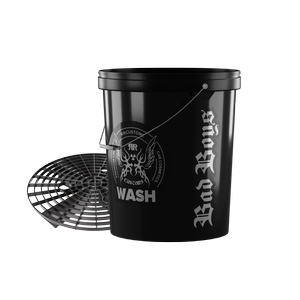 Schwarzer Putzeimer mit Grit Guard WASH