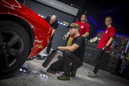 Group Training | Auto detailing 3 persons | 1 day - RRCustoms Training Center