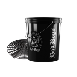 Schwarzer Detailing Bucket mit Grit Guard BadBoys