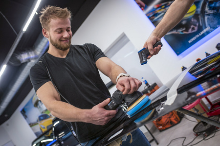 Group Training | Auto detailing 1 day - RRCustoms Training Center