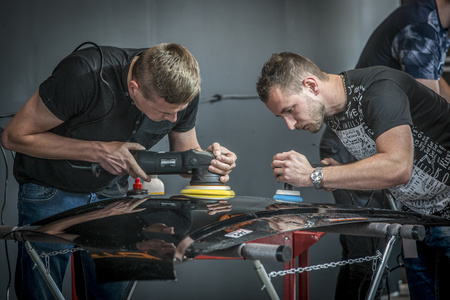 Group Training | Auto detailing 2 persons | 3 days - RRCustoms Training Center