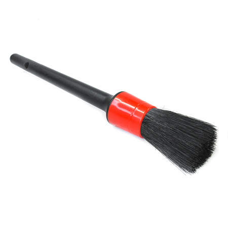 Black-Red Brush No. 16